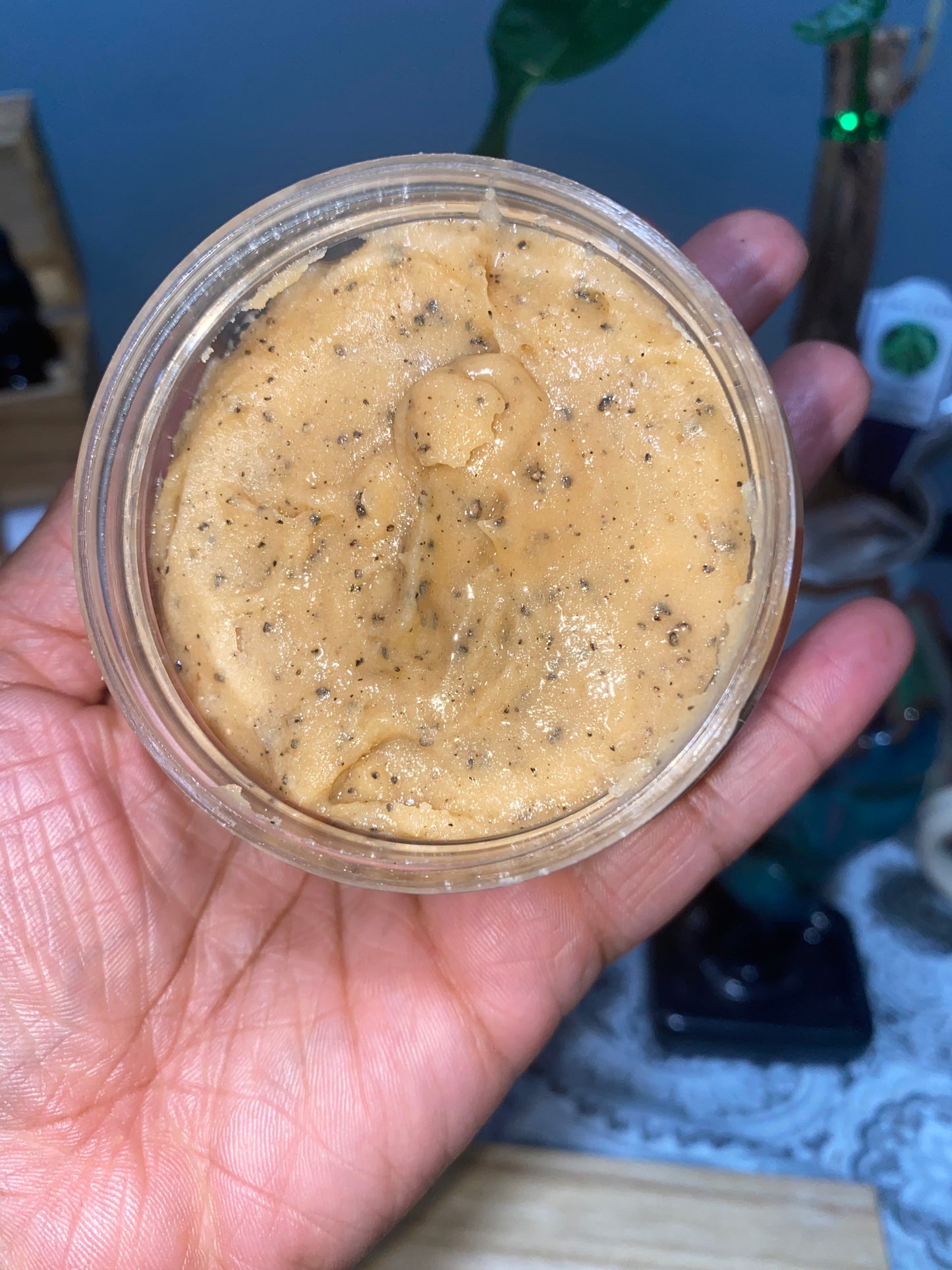 Lighting Papaya Scrub